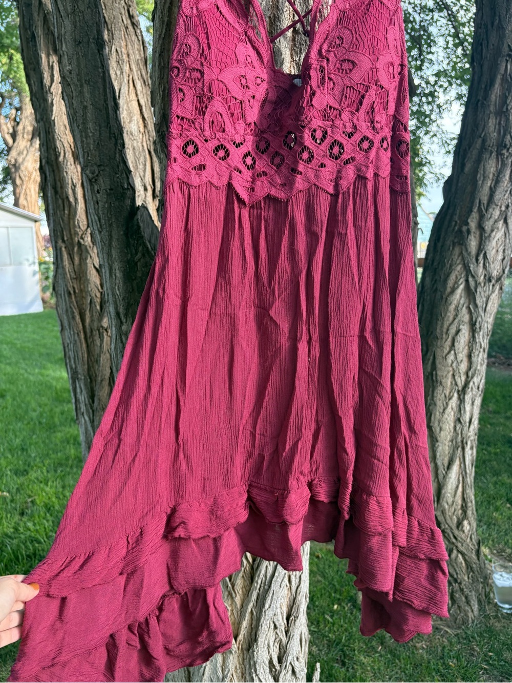 Women’s Crochet Bodice Ruffle Hem Dress - Wine